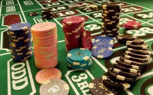 Perangkat mobile dengan tampilan aplikasi taruhan sportsbook di mutiara99